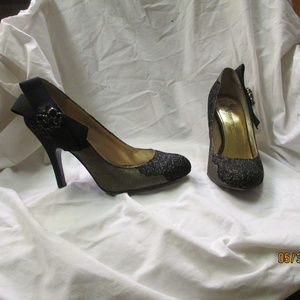 Vince Camuto heels size 6.5